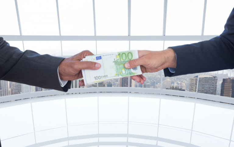 Was ist der Unterschied zwischen Rückbuchung und Rückerstattung